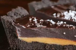 Receita de Torta de oreo com caramelo.