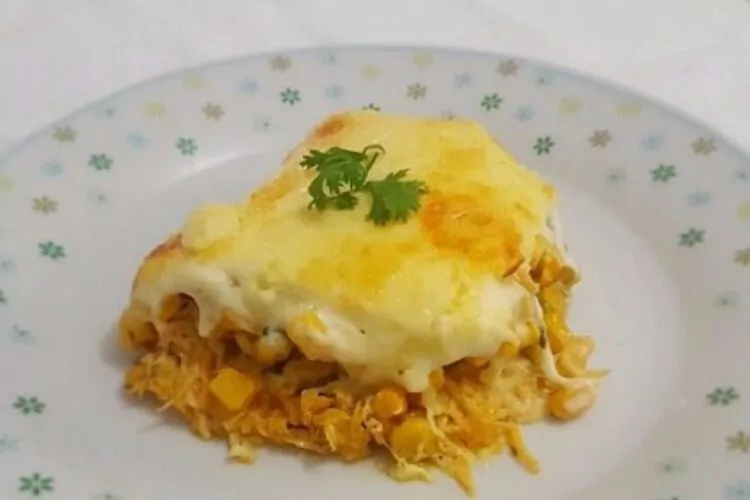 Almoço de domingo simples e barato 5 Receita de pavê de frango com molho branco fácil de fazer