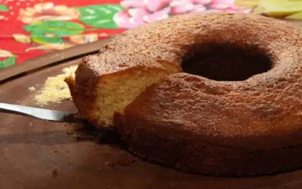 Receita de bolo de batata-doce fofinho sem farinha de trigo