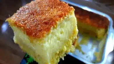 Receita de Bolo cremoso de milho com queijo