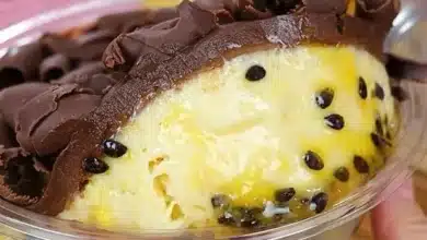 Mousse de maracujá com chocolate 7 Receita de Mousse de maracujá com chocolate