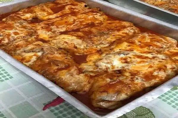 Bife à parmegiana fácil e crocante 2 Receita de Bife à Parmegiana Caseira