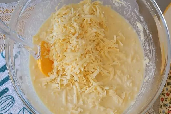 Bolo de aipim tradicional 2 Como fazer o Bolo de aipim tradicional