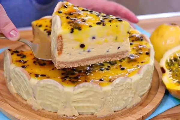 Torta mousse de maracujá uma sobremesa