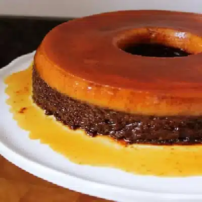 Bolo de chocolate com leite condensado