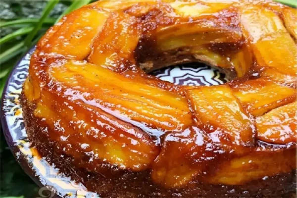 Receita de Bolo de banana caramelizado de liquidificador