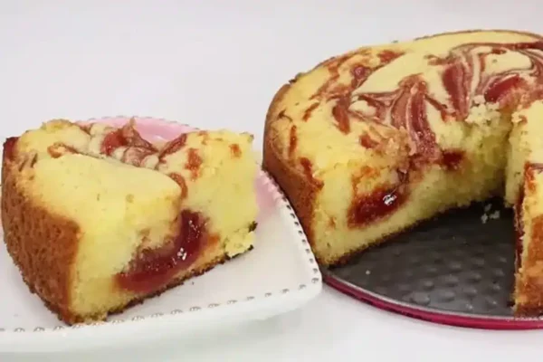 Como fazer um Bolo de goiabada com queijo