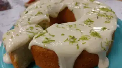 Bolo de iogurte com limão, é fácil e prático