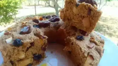 Como fazer um bolo saudável com banana, maçã e aveia