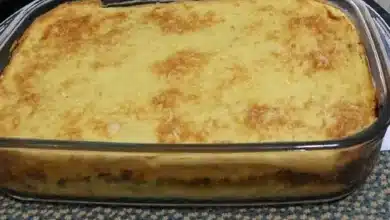 Torta de mandioca com carne moída