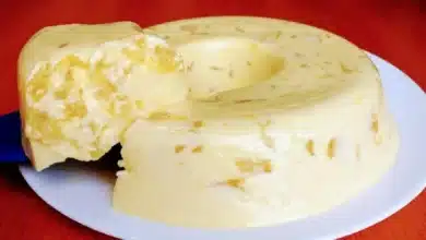Pudim de abacaxi com gelatina