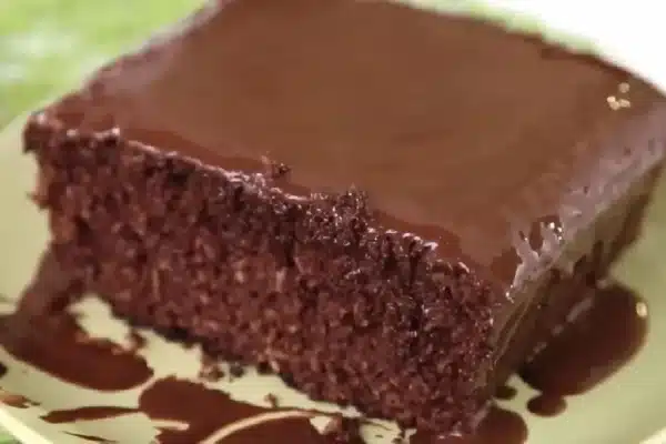 Delicioso e saudável : Aprenda a fazer um bolo de chocolate sem açúcar