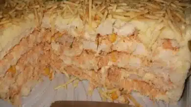torta de pão de forma recheada com frango