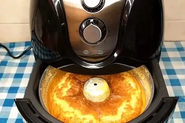 bolo de fubá na Airfryer