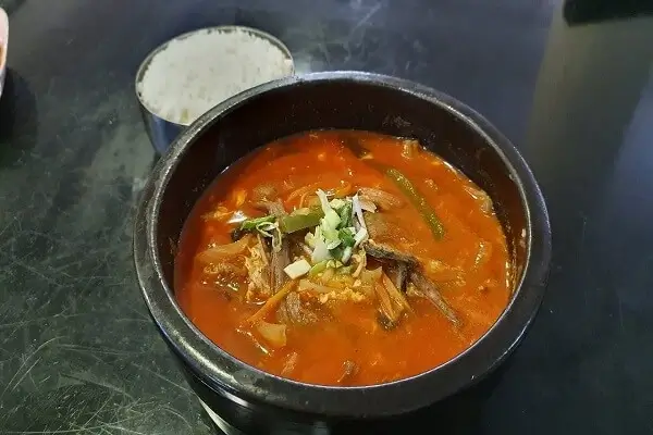 Caldo de carne picante