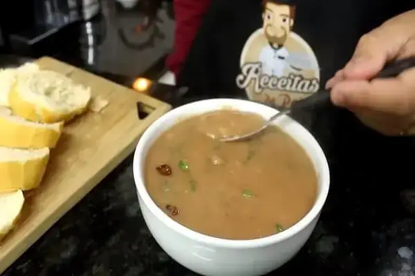 Receita de caldo de feijão