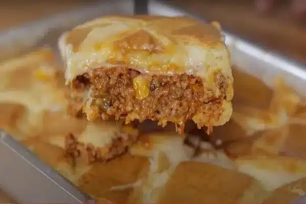 torta de carne moída com massa de creme de leite