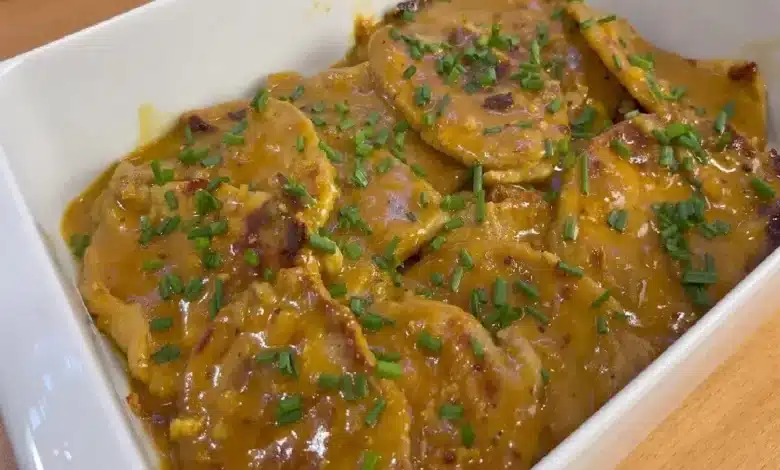 O Lombo assado com molho agridoce é uma opção de almoço simples prático e economico