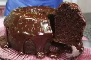 Bolo de chocolate com laranja: Receita fácil e saborosa