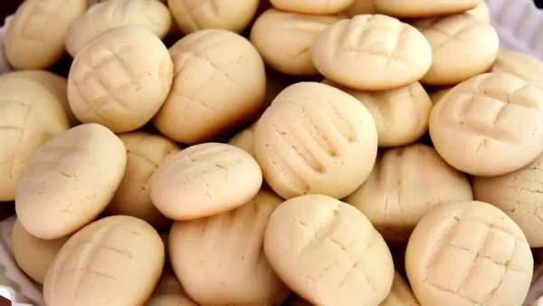 Biscoito de maizena com leite condensado