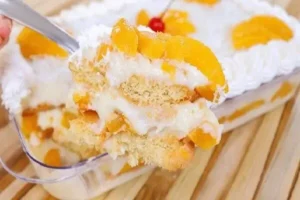 Pavê de pêssego com biscoito maisena