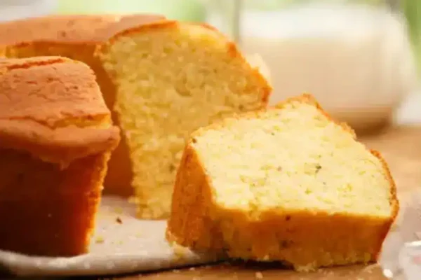 Bolo de fubá com erva doce