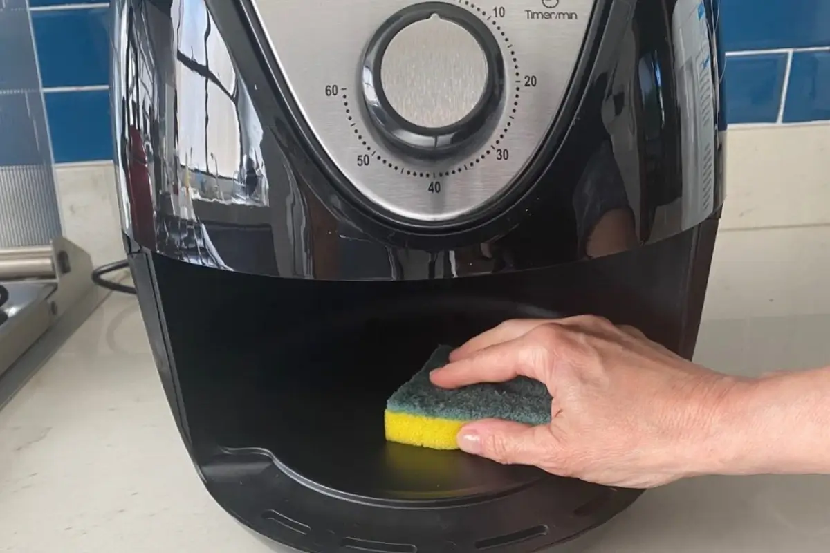 Como limpar Air Fryer em poucos minutos