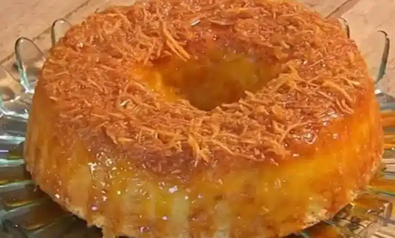 Bolo de cocada cremoso: aprenda a fazer a sobremesa que derrete na boca 1 Receita de Bolo de cocada cremoso