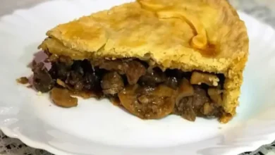Torta de carne na cerveja preta crocante e deliciosa. 9 Receita de torta de carne na cerveja preta simples e deliciosa
