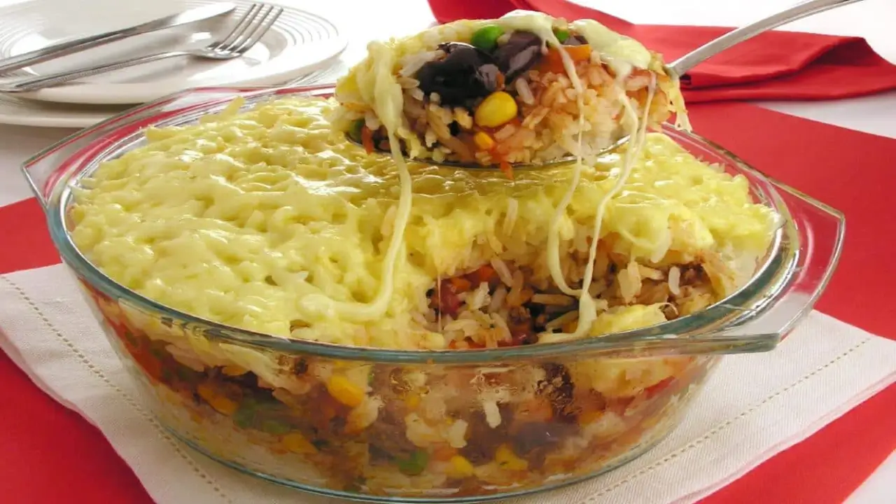 Como fazer arroz á bolonhesa em poucos minutos 1 Receita de arroz á bolonhesa simples