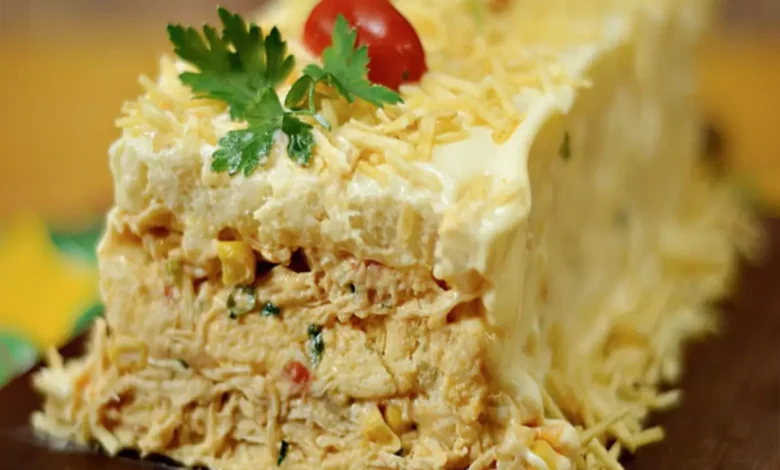 Bolo salgado de pão de forma e frango super cremoso 1 Bolo salgado de pão de forma e frango super cremoso