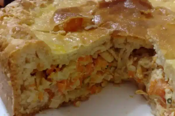 Pastelão de frango: receita completa, recheio cremoso e delicioso