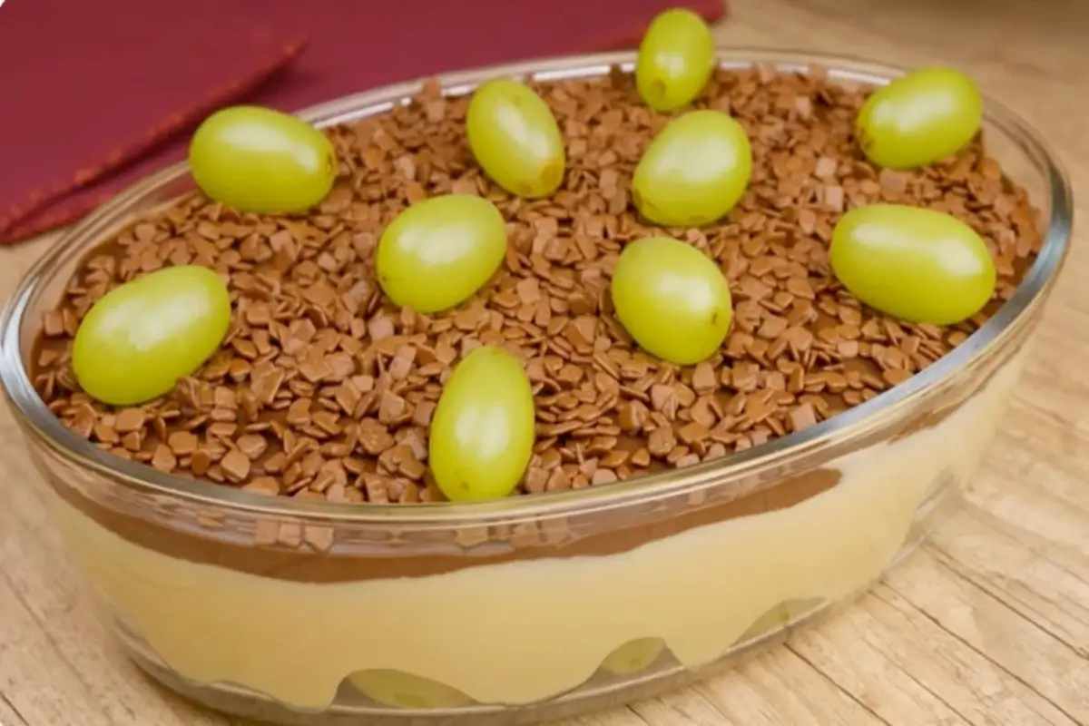 Como fazer bombom de uva na travessa 1 Receita de bombom de uva na travessa