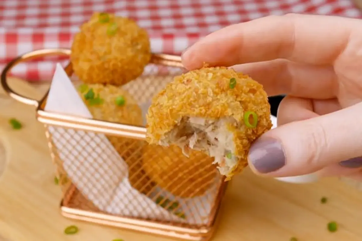 Bolinho de atum com batata fácil de fazer 1 Bolinho de atum com batata