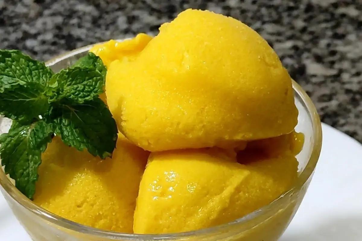 Sorvete de manga com iogurte: receita cremosa, refrescante e muito fácil de fazer 1 Sorvete de manga com iogurte