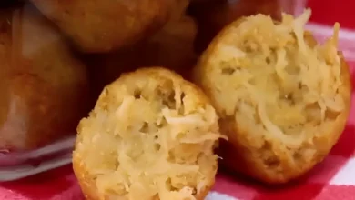 Aprenda a versão caseira, econômica e testada deste bolinho de batata com frango, com recheio super cremoso 19 bolinho de batata com frango