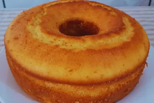 7 receitas de bolo simples para o café da tarde