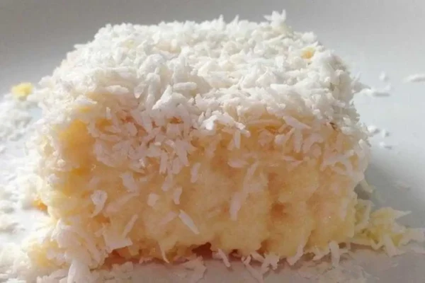 Receita de Torta de coco gelada facil de fazer