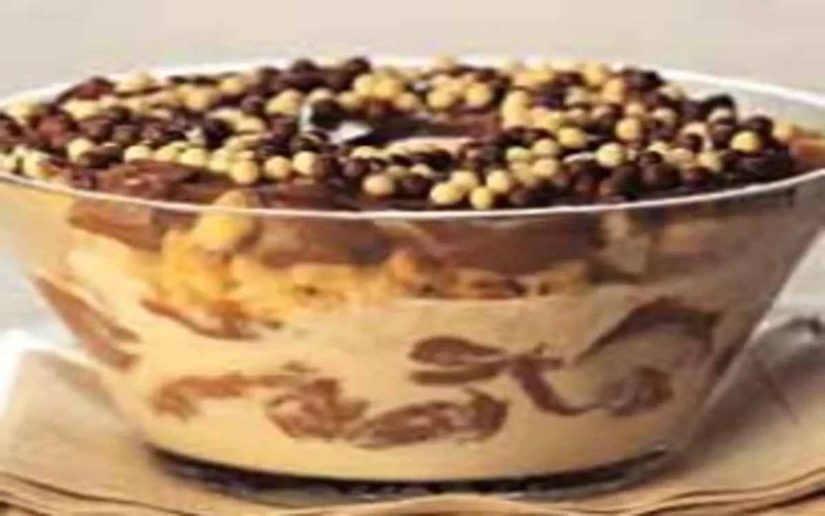 Sorvete com brigadeiro em camadas